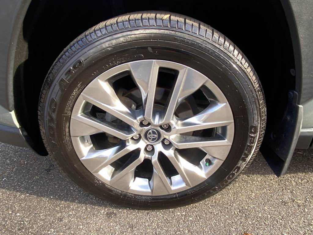 Thumbnail: 2021 Toyota RAV4 - 6