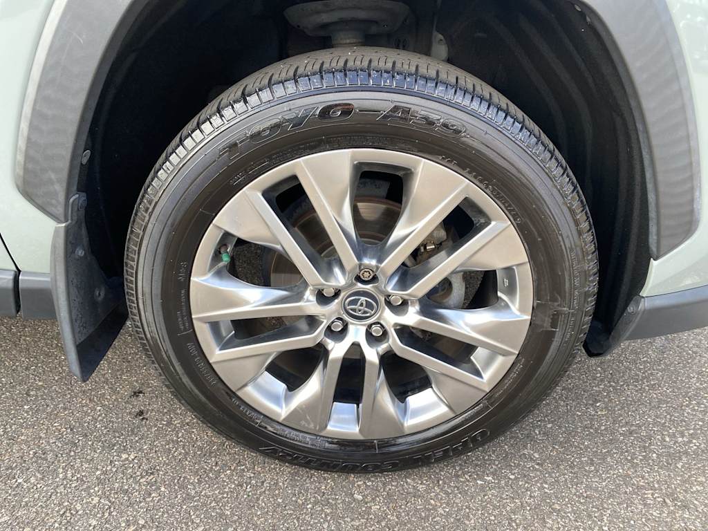 Thumbnail: 2021 Toyota RAV4 - 24