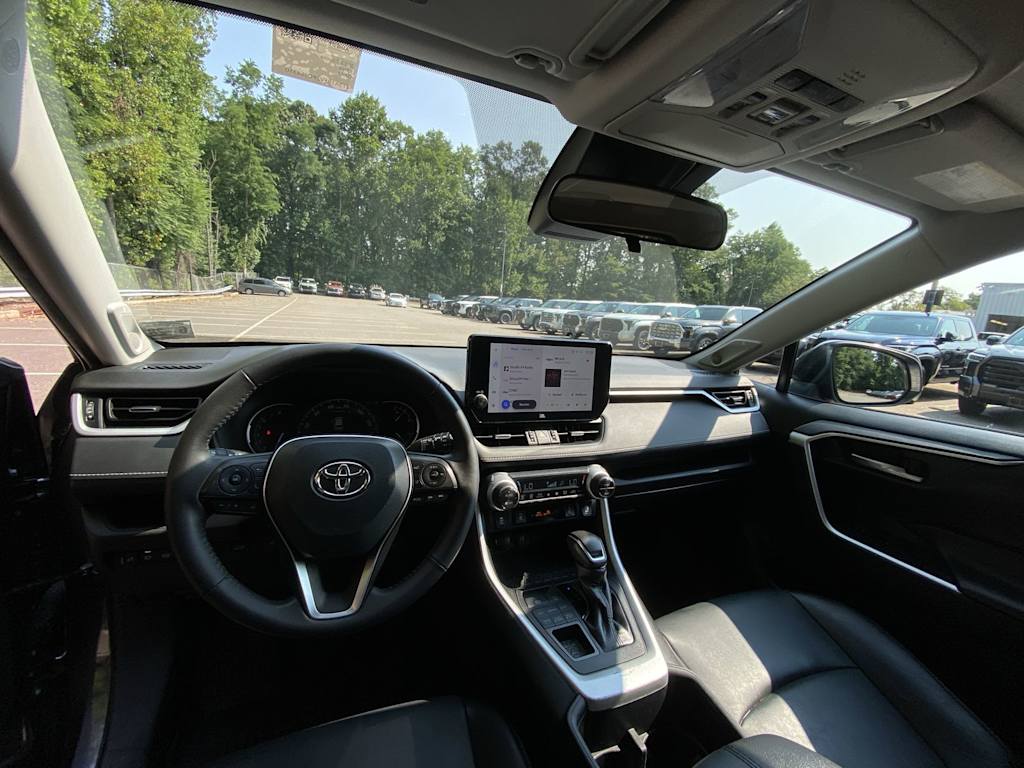 Thumbnail: 2023 Toyota RAV4 - 9
