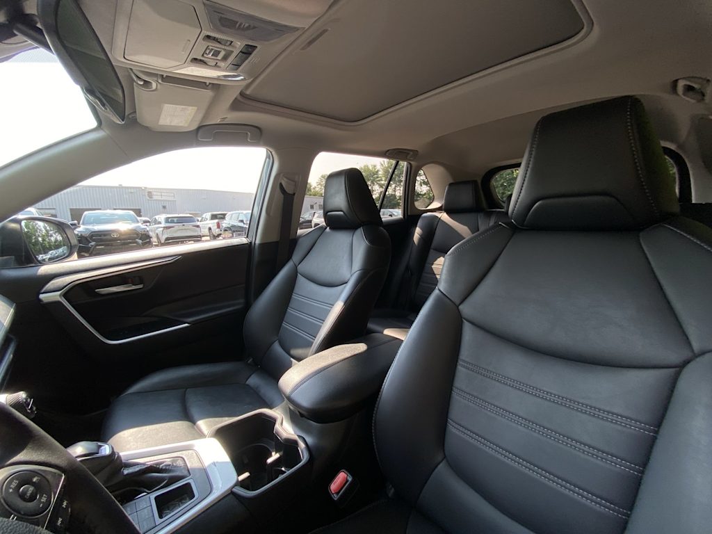 Thumbnail: 2023 Toyota RAV4 - 11