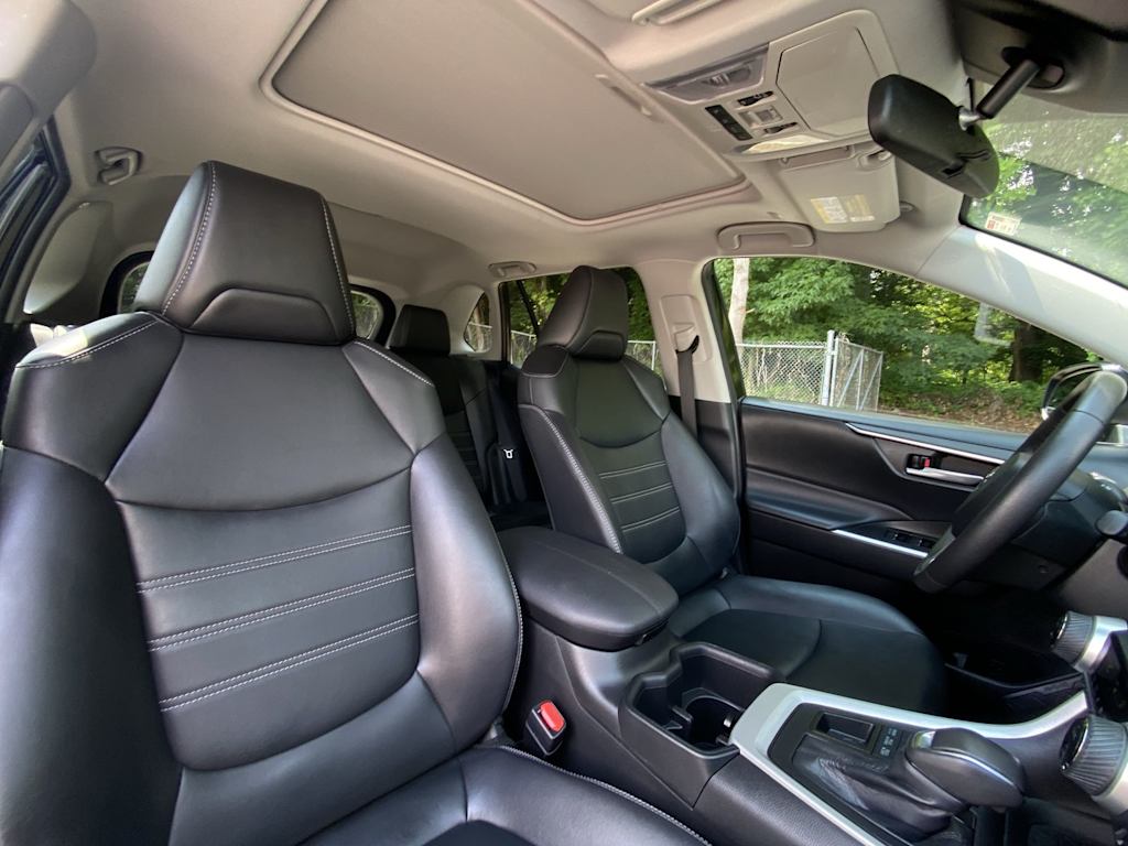 Thumbnail: 2024 Toyota RAV4 - 32