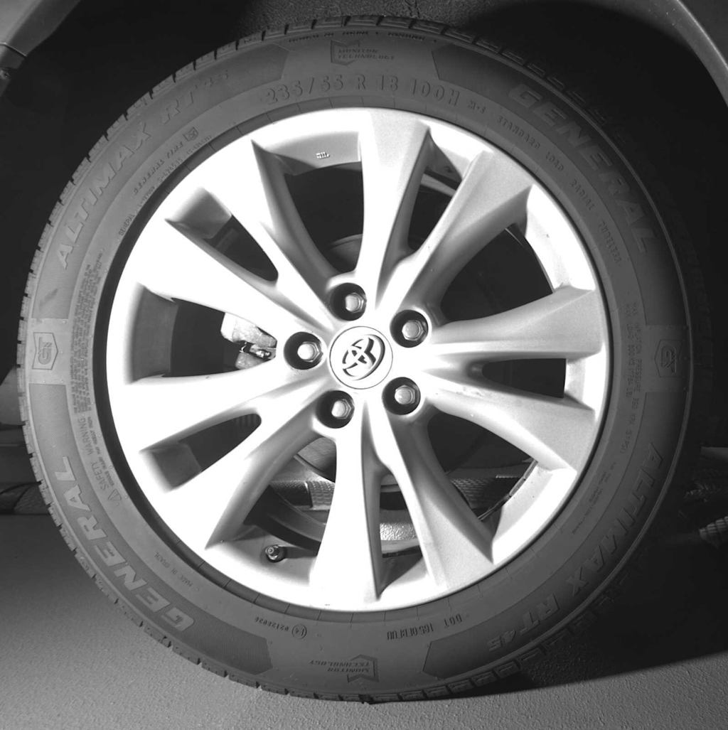 Thumbnail: 2014 Toyota RAV4 - 10