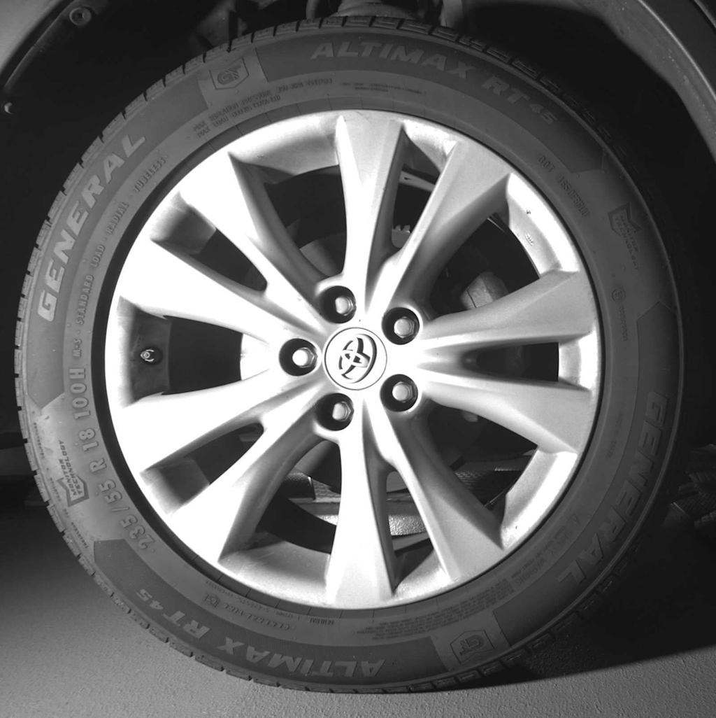 Thumbnail: 2014 Toyota RAV4 - 8