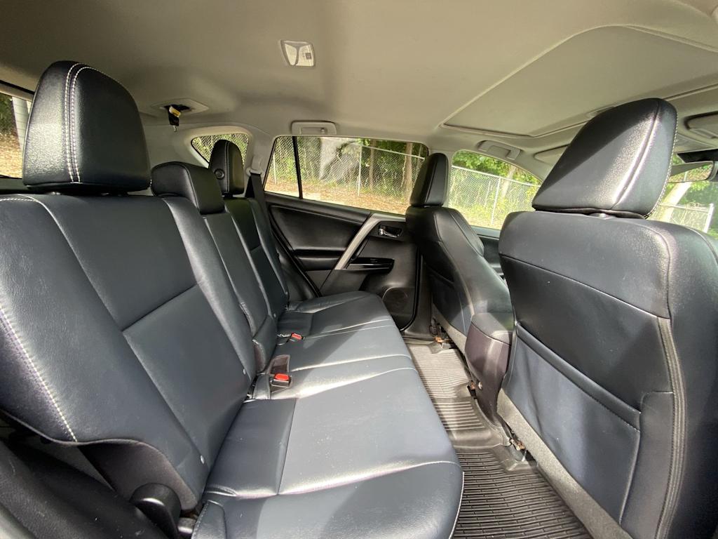 Thumbnail: 2017 Toyota RAV4 - 34