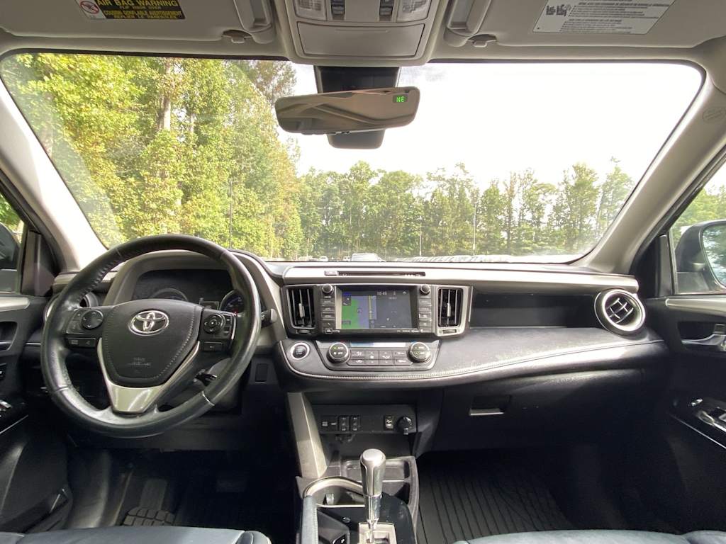 Thumbnail: 2017 Toyota RAV4 - 2