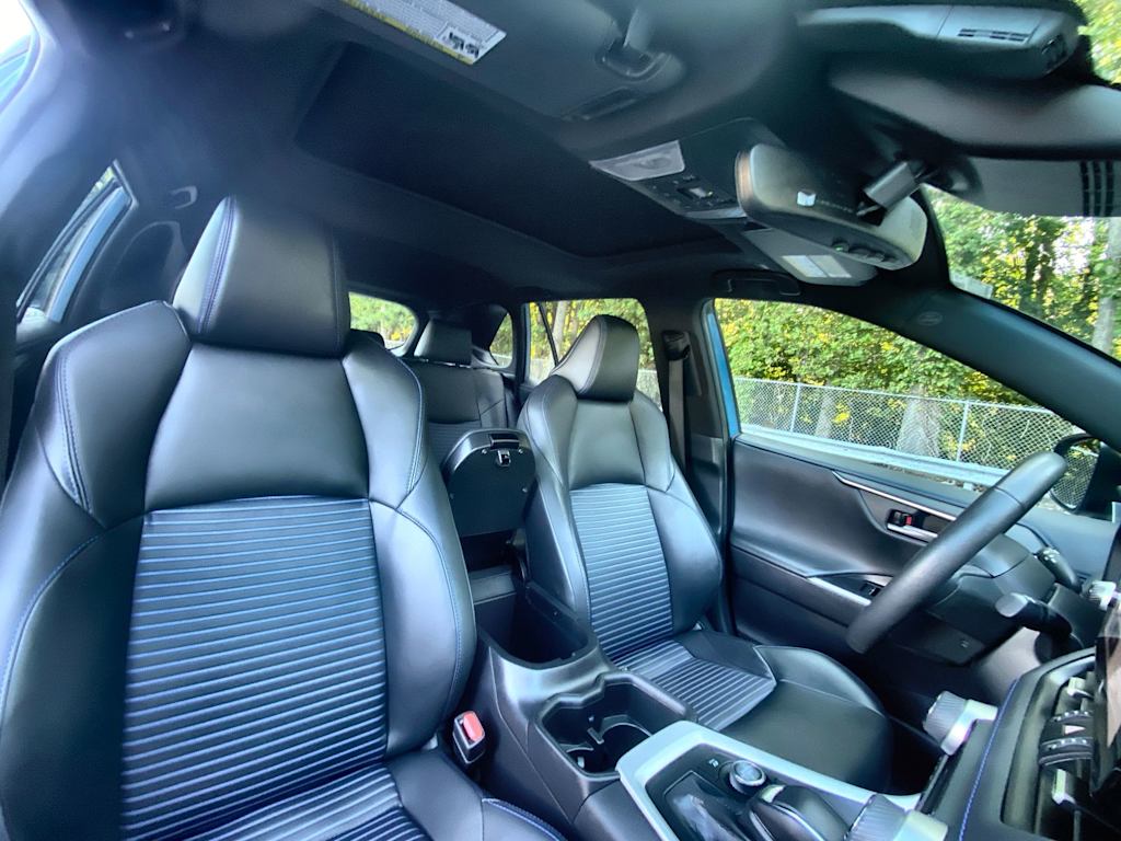 Thumbnail: 2024 Toyota RAV4 - 35