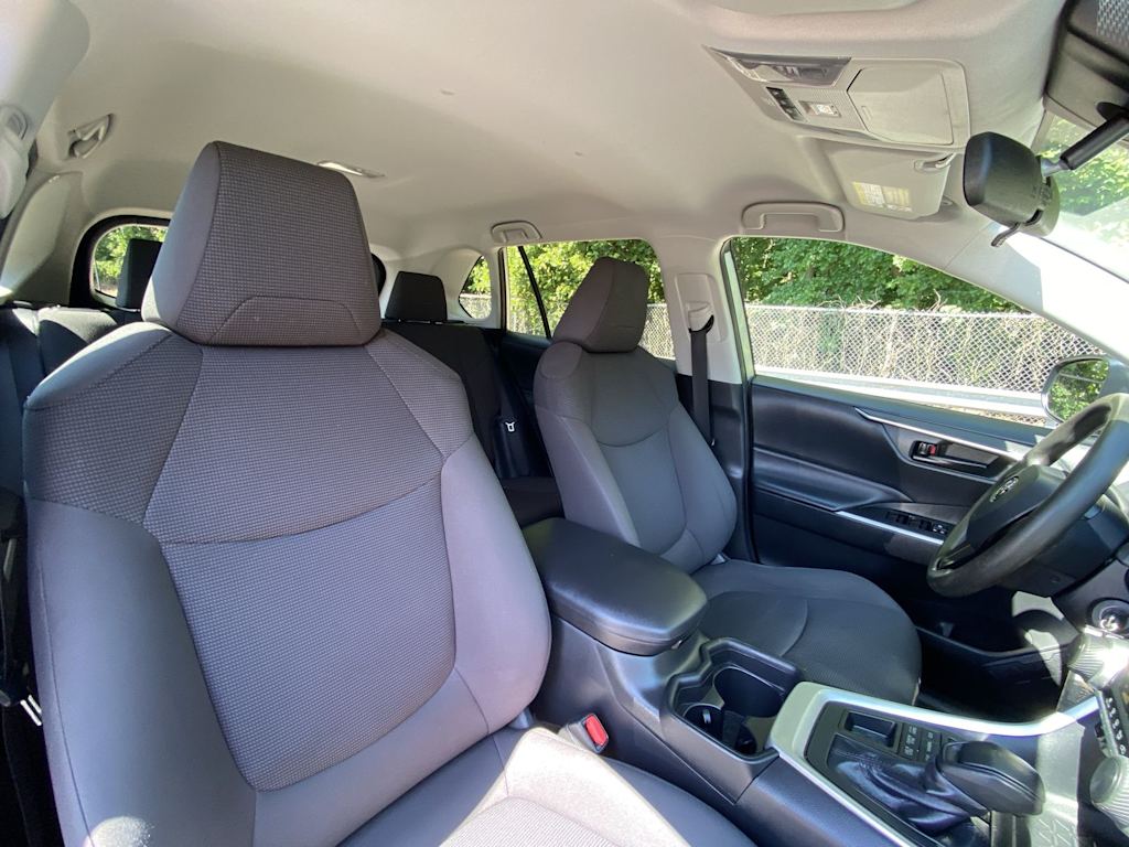 Thumbnail: 2019 Toyota RAV4 - 31