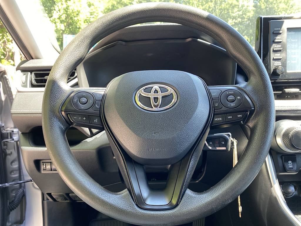 Thumbnail: 2019 Toyota RAV4 - 12