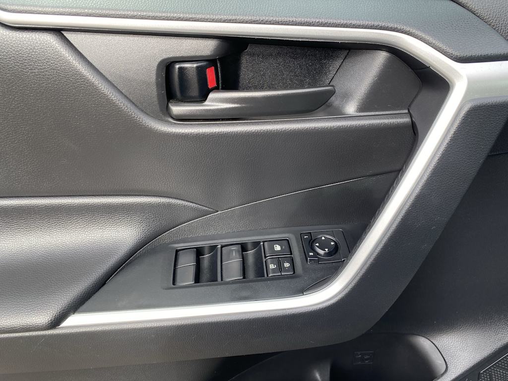 Thumbnail: 2024 Toyota RAV4 - 27