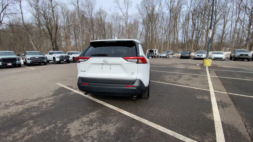 Thumbnail: 2024 Toyota RAV4 - 5