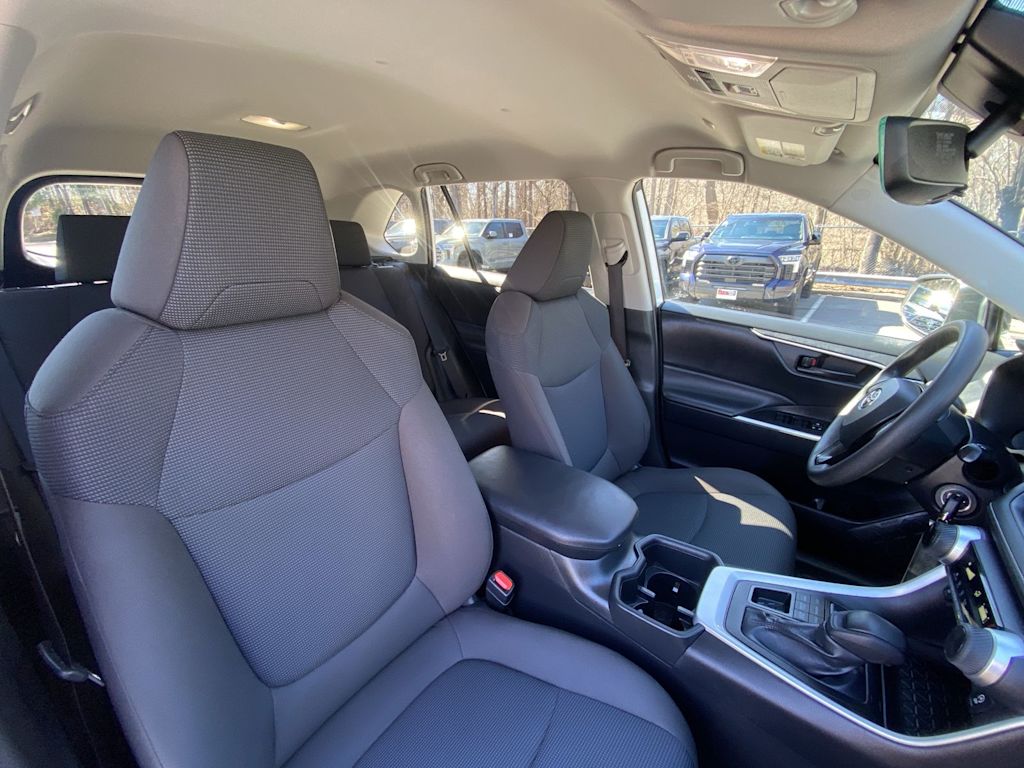 Thumbnail: 2023 Toyota RAV4 - 28