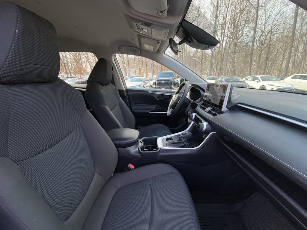 Thumbnail: 2024 Toyota RAV4 - 25