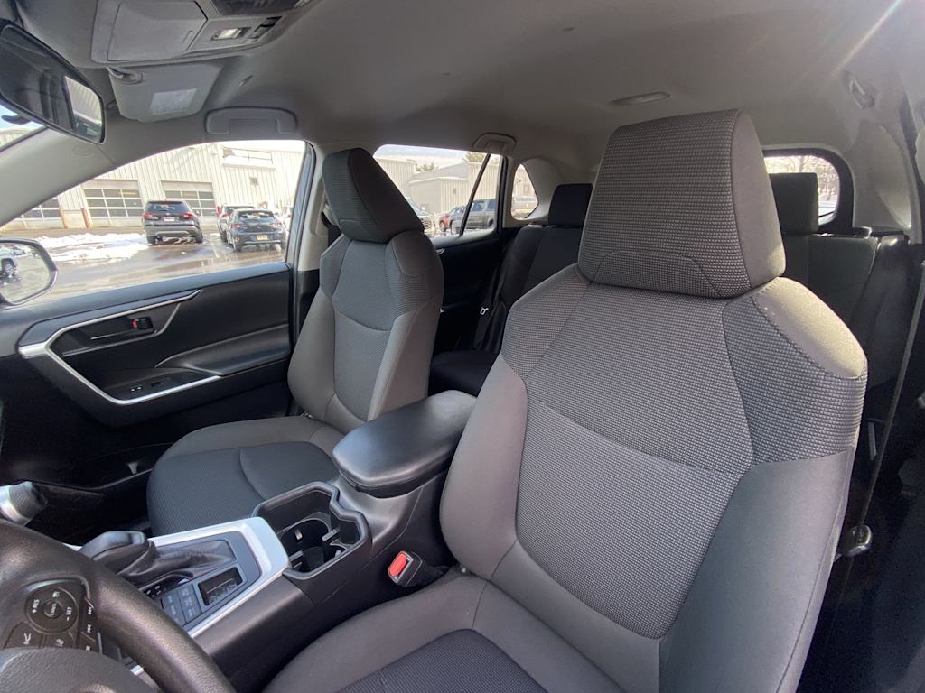 Thumbnail: 2024 Toyota RAV4 - 9