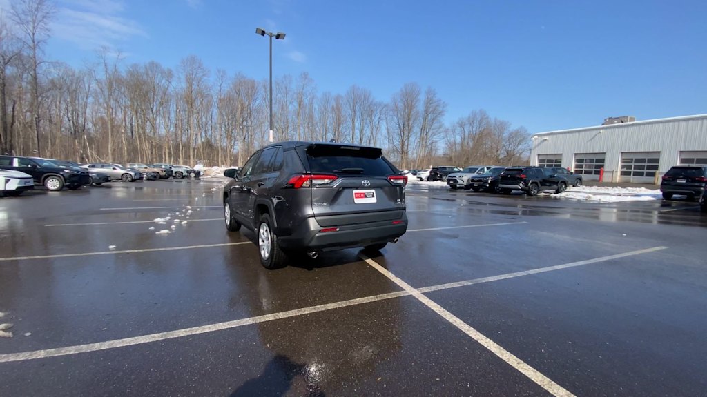 Thumbnail: 2024 Toyota RAV4 - 20