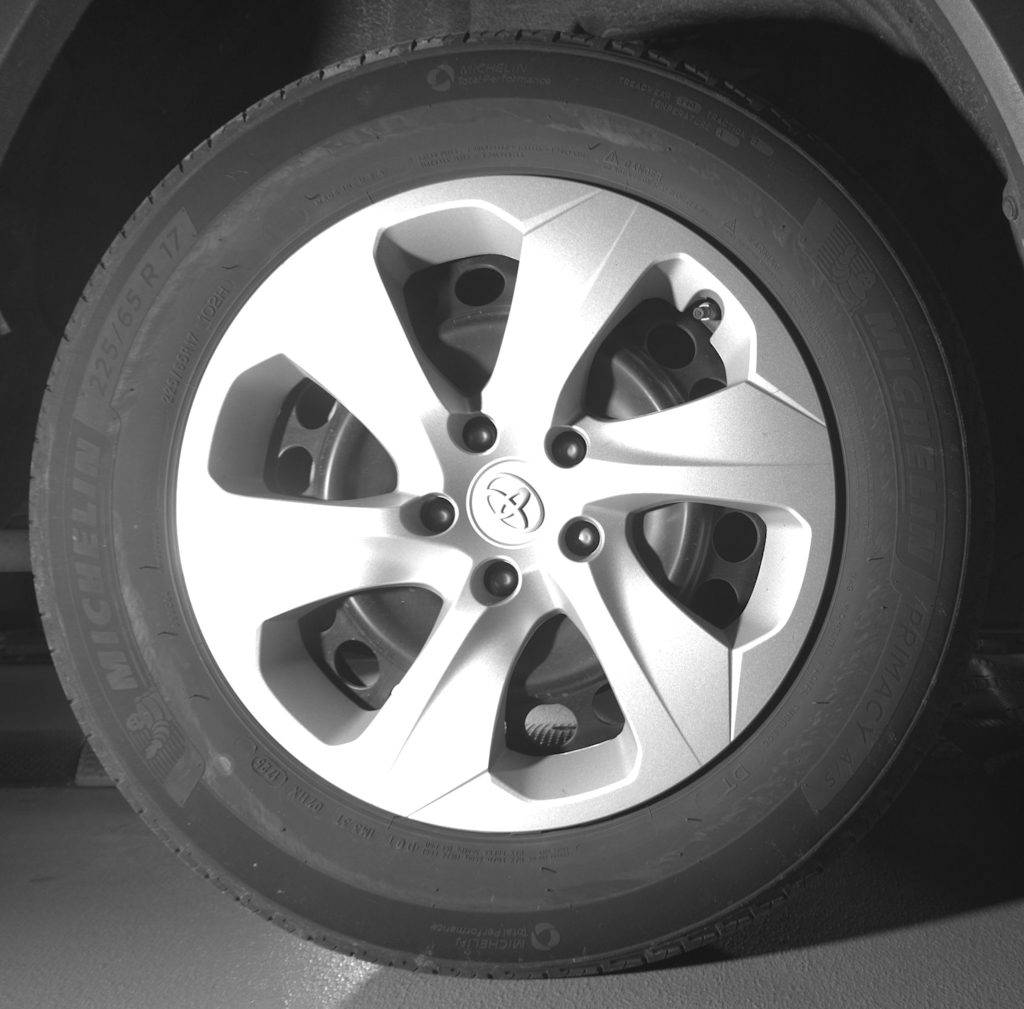 Thumbnail: 2025 Toyota RAV4 - 13