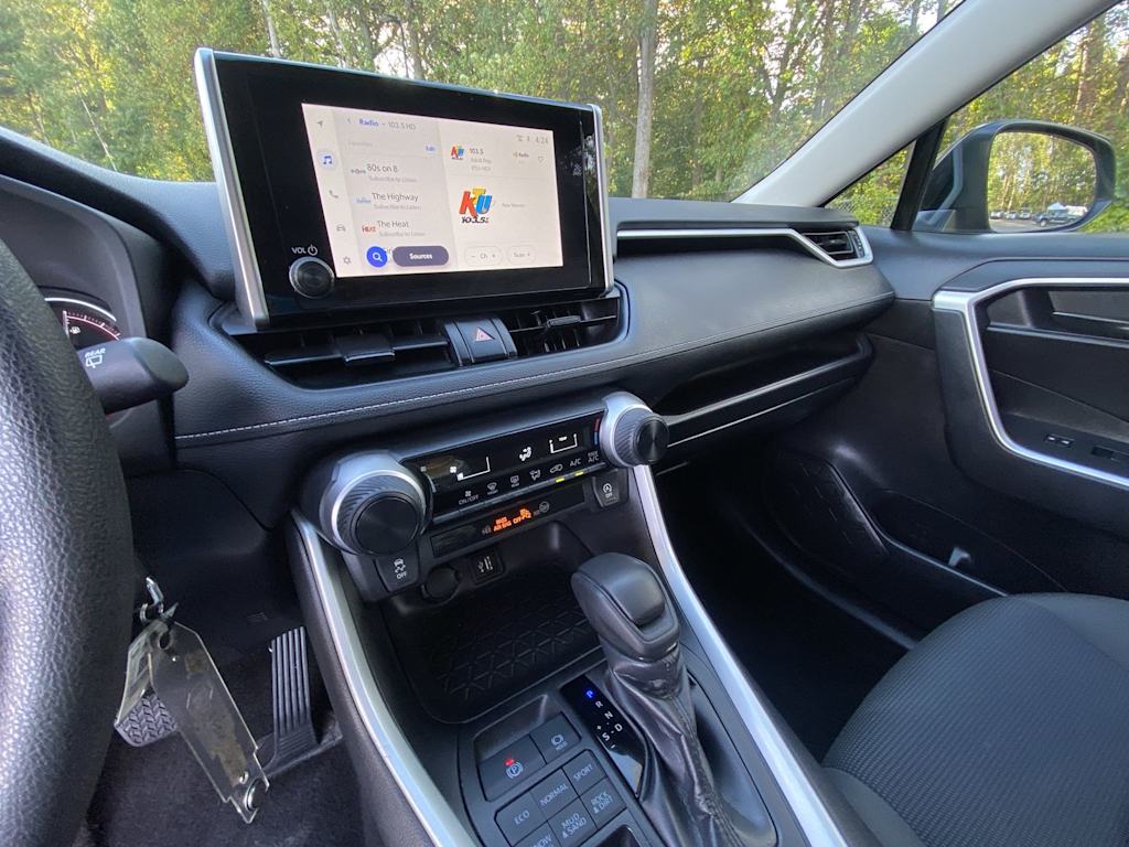 Thumbnail: 2024 Toyota RAV4 - 6