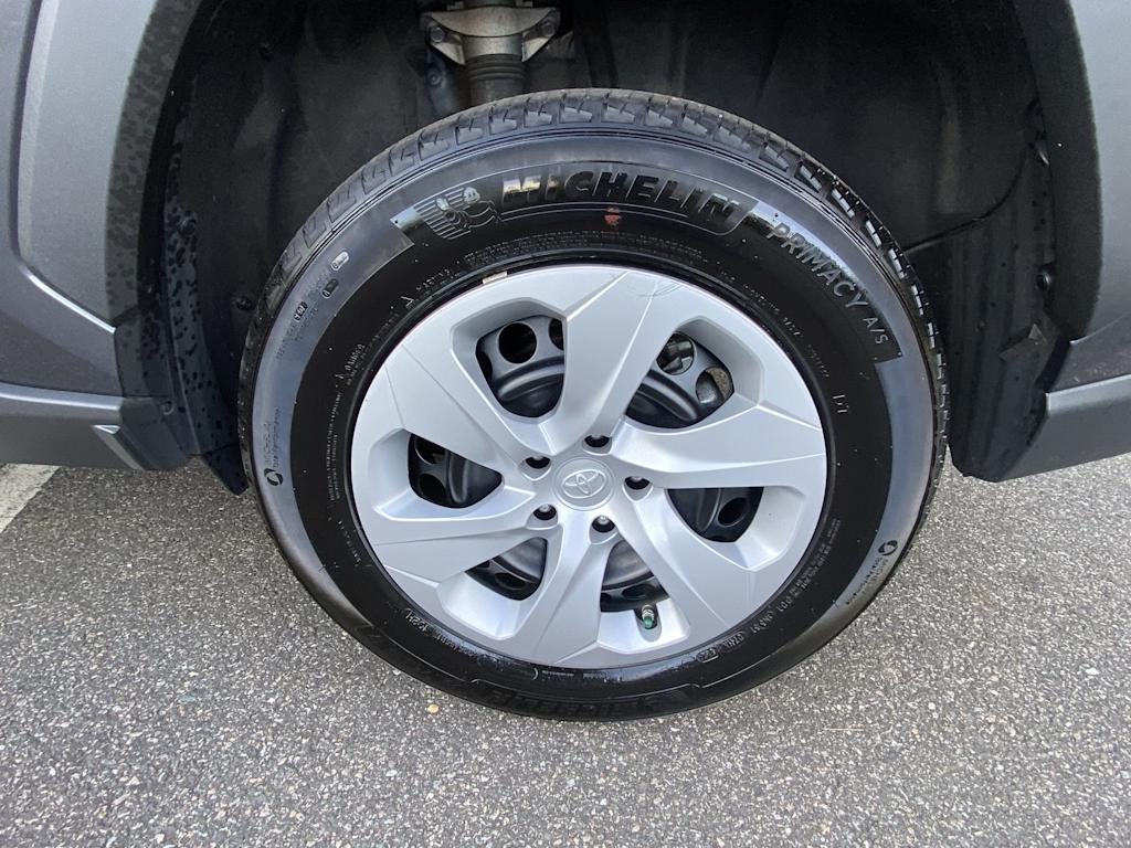 Thumbnail: 2024 Toyota RAV4 - 20