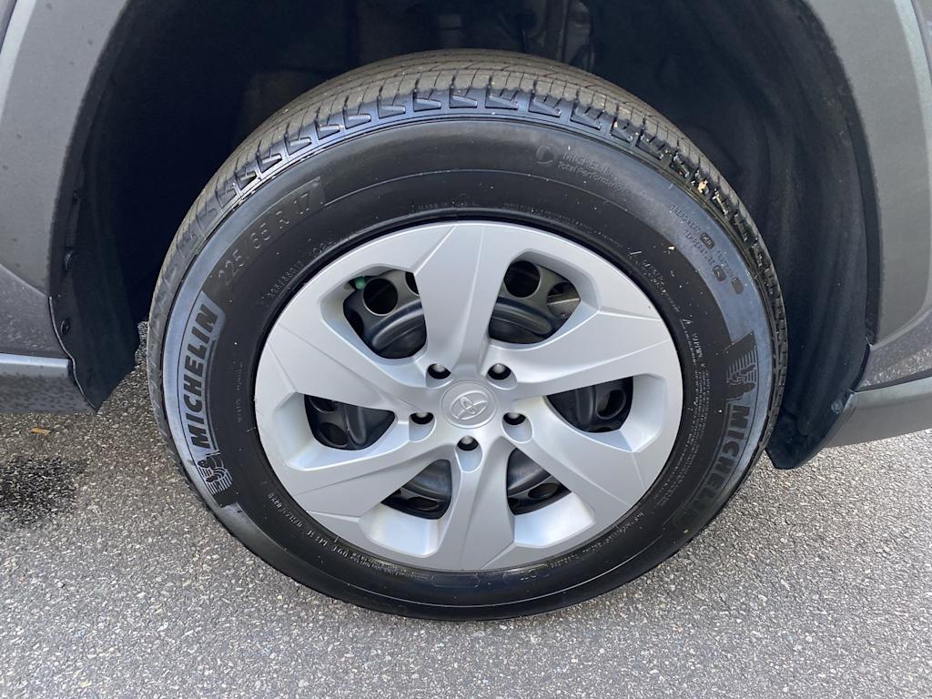 Thumbnail: 2024 Toyota RAV4 - 22