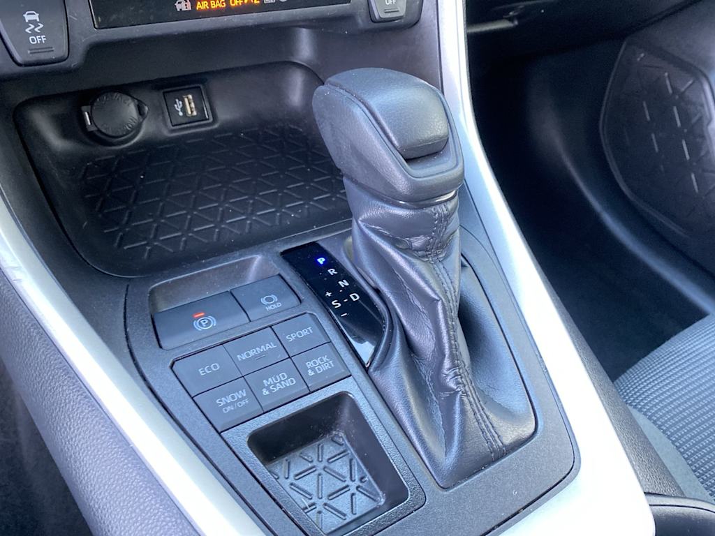 Thumbnail: 2024 Toyota RAV4 - 12