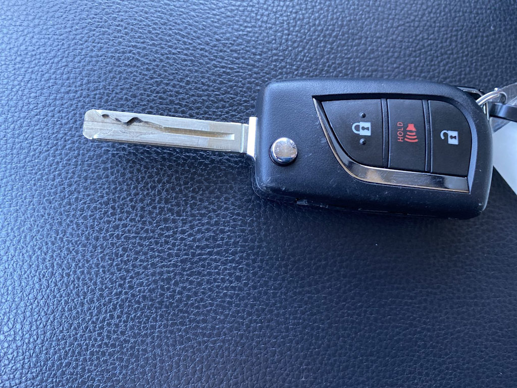 Thumbnail: 2025 Toyota RAV4 - 15