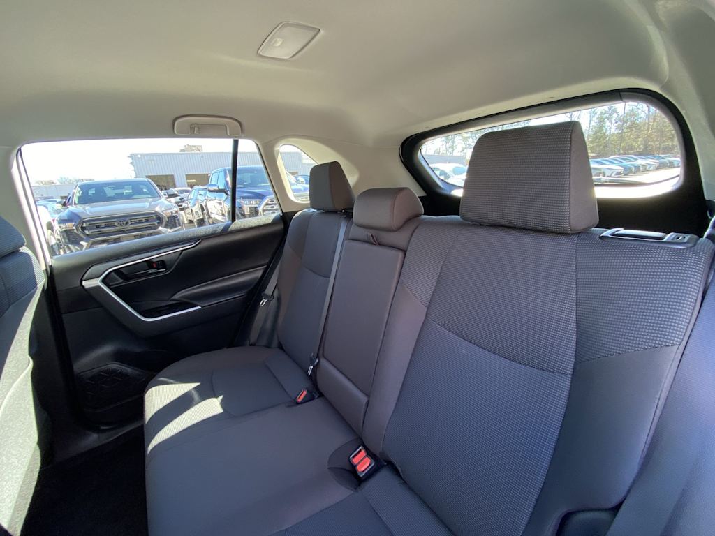 Thumbnail: 2025 Toyota RAV4 - 9