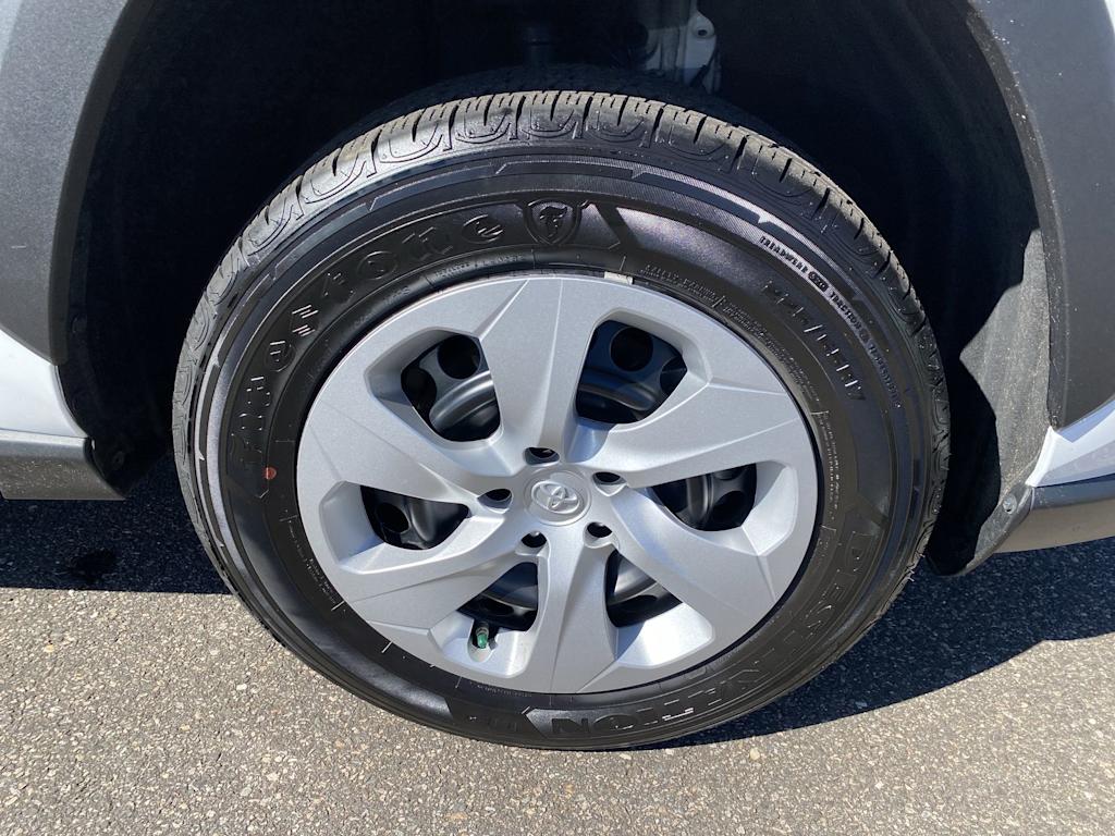 Thumbnail: 2025 Toyota RAV4 - 25