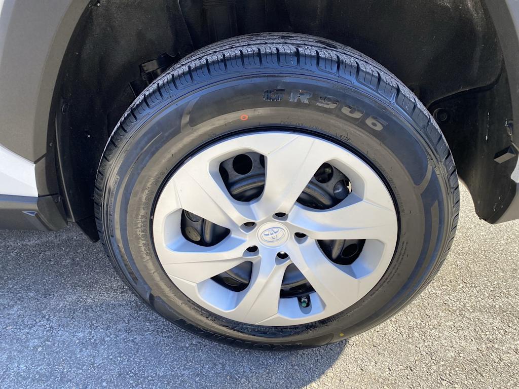 Thumbnail: 2024 Toyota RAV4 - 19