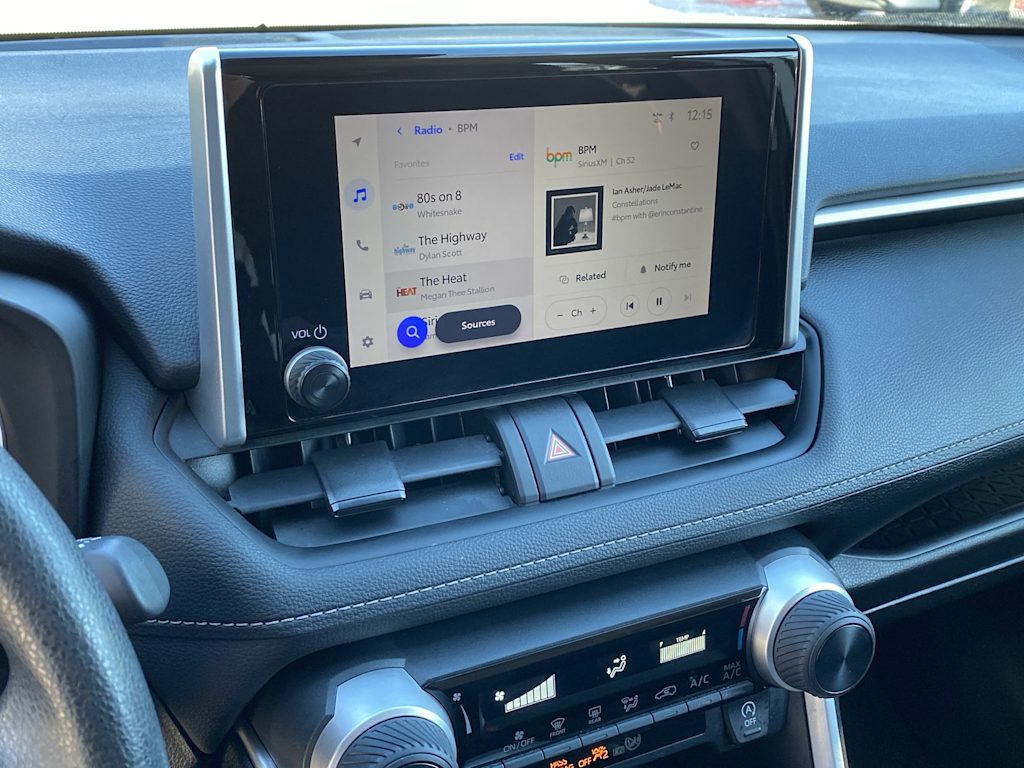 Thumbnail: 2024 Toyota RAV4 - 11