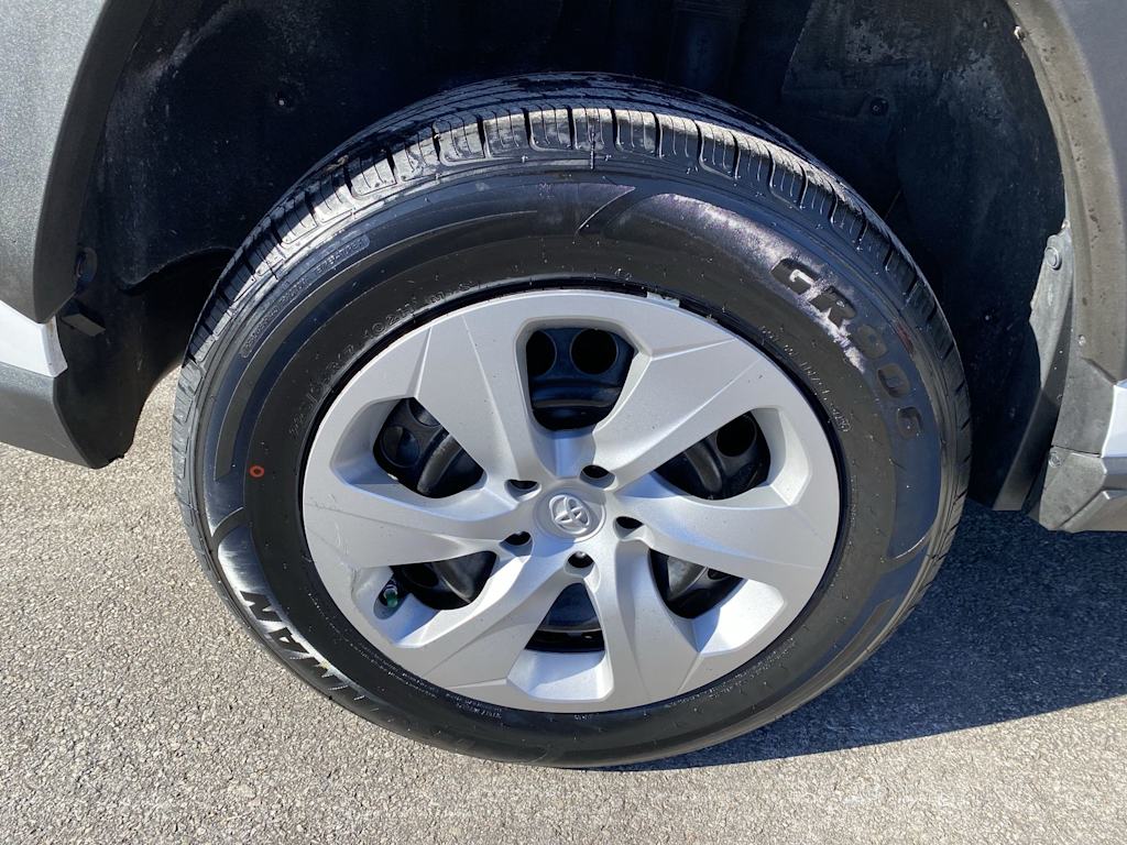 Thumbnail: 2024 Toyota RAV4 - 20