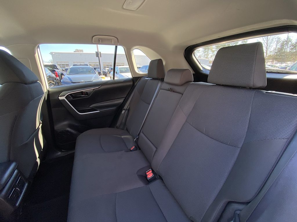 Thumbnail: 2024 Toyota RAV4 - 9