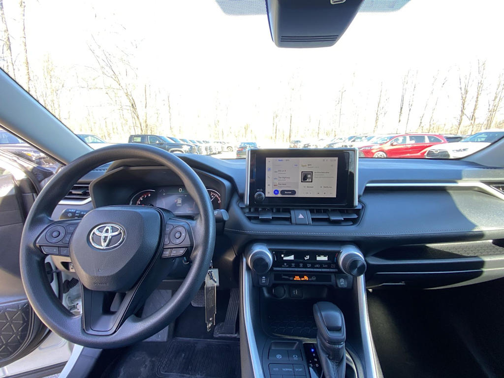 Thumbnail: 2024 Toyota RAV4 - 2