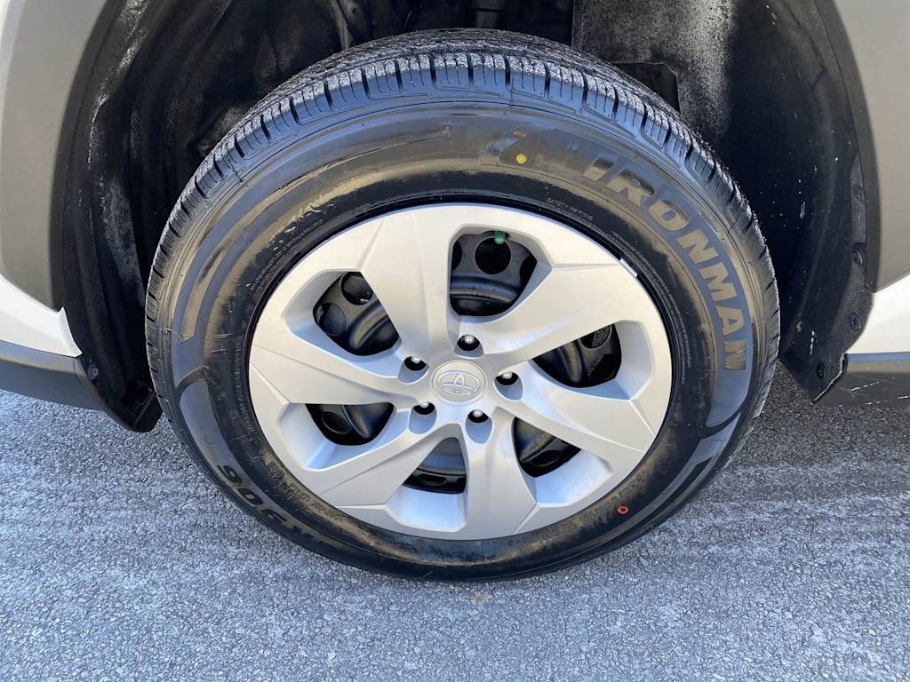 Thumbnail: 2024 Toyota RAV4 - 5