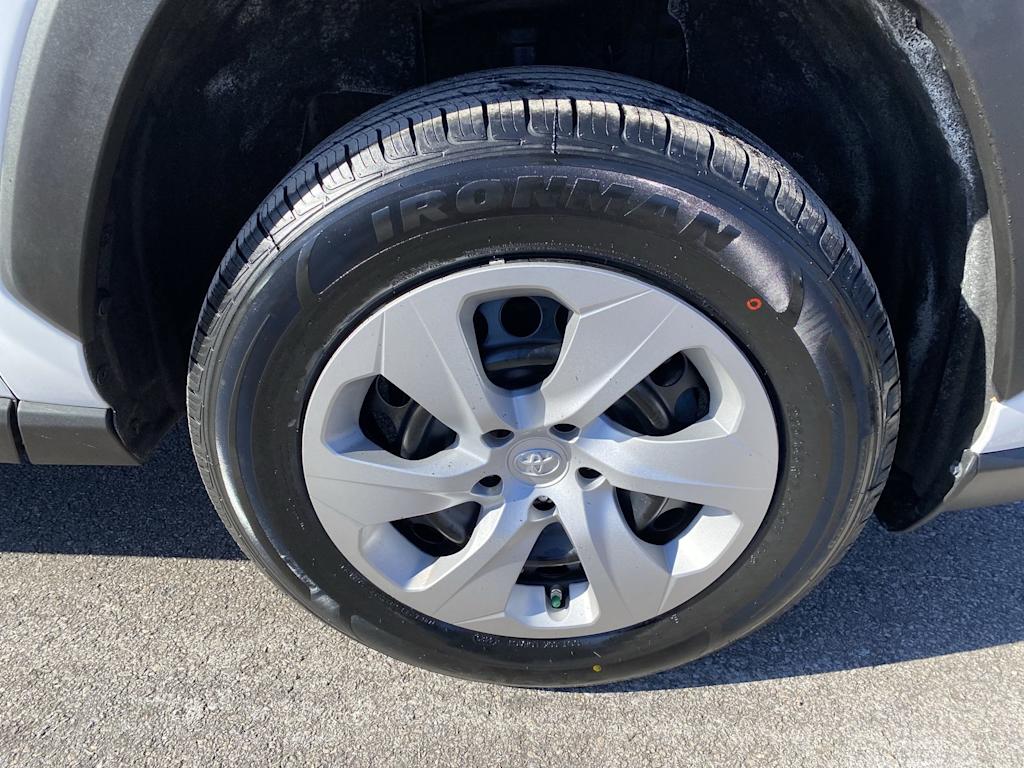 Thumbnail: 2024 Toyota RAV4 - 21