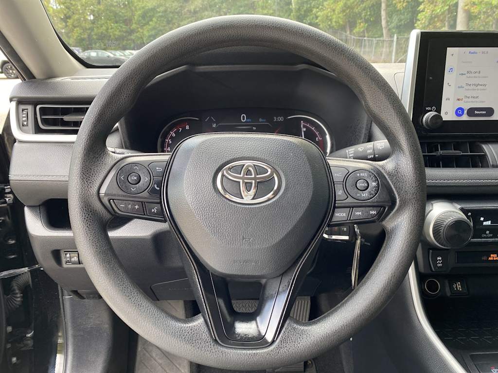 Thumbnail: 2025 Toyota RAV4 - 12
