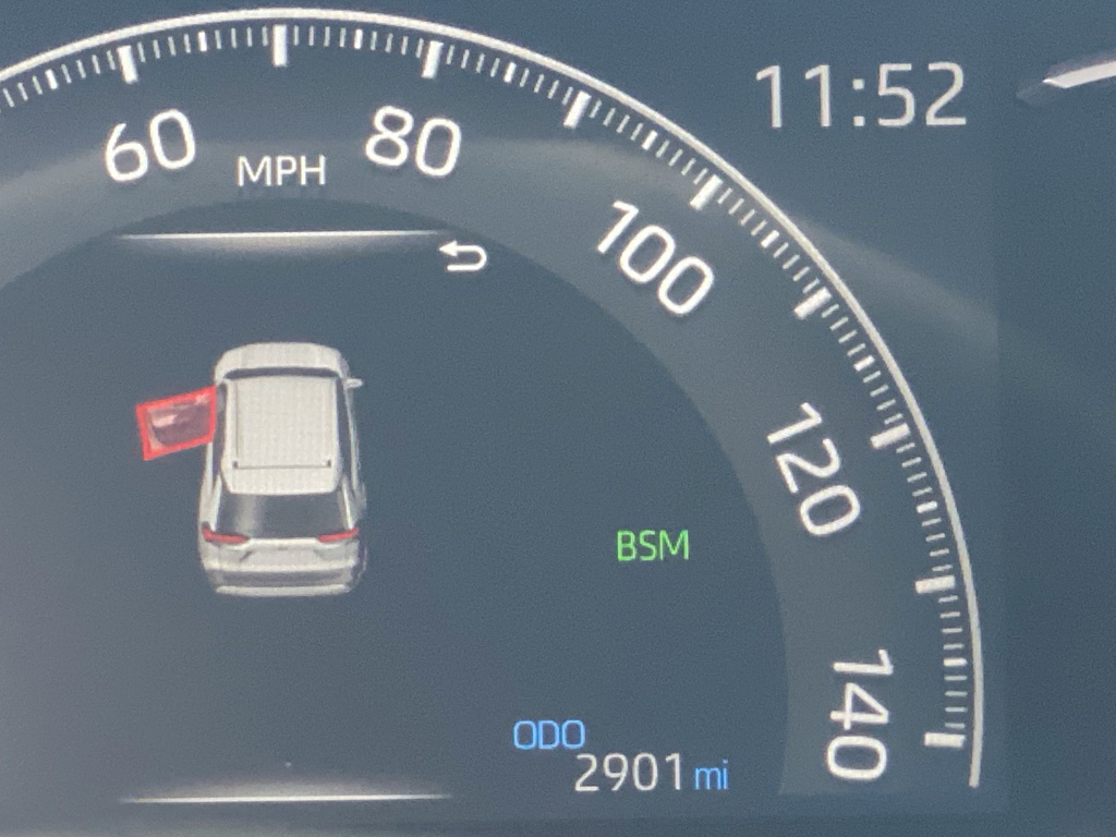 Thumbnail: 2025 Toyota RAV4 - 16