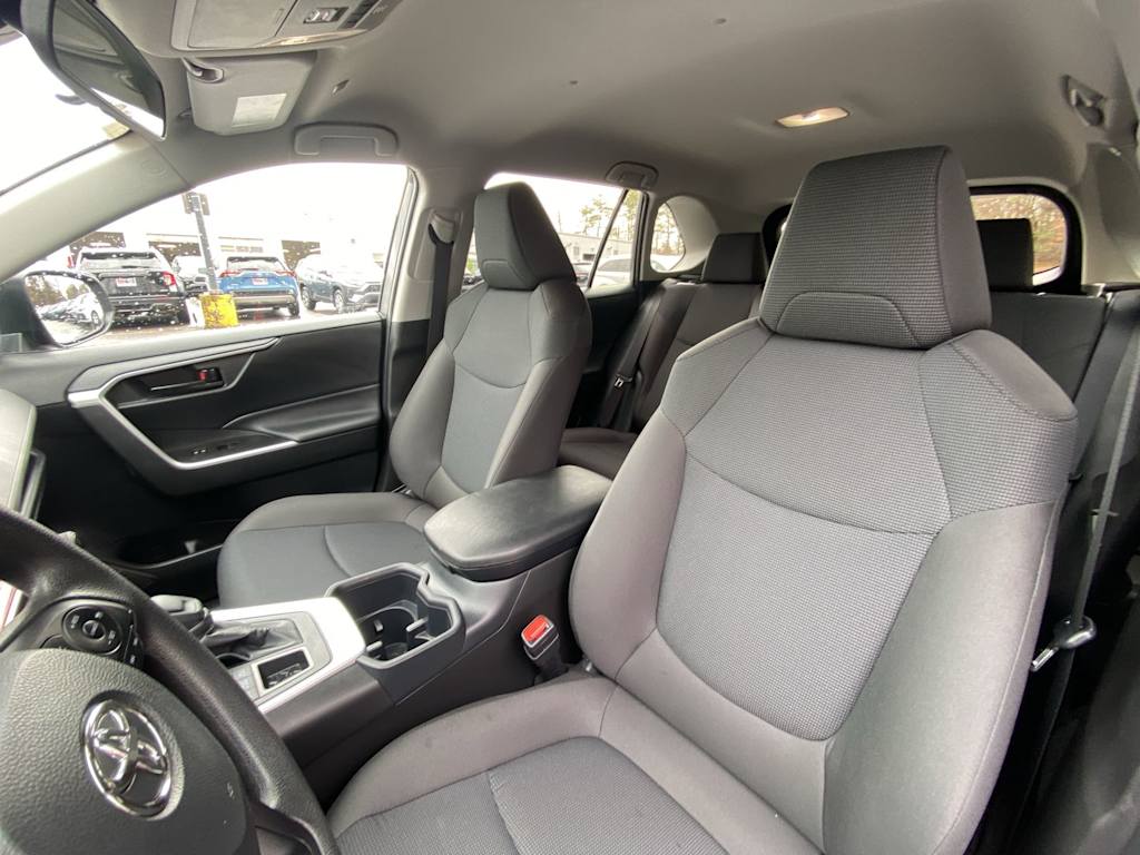 Thumbnail: 2025 Toyota RAV4 - 11