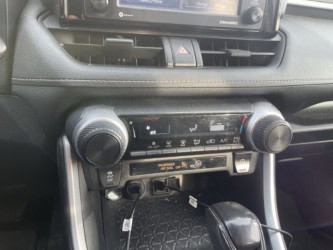 Thumbnail: 2021 Toyota RAV4 - 29