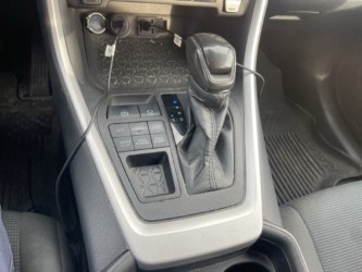 Thumbnail: 2021 Toyota RAV4 - 9