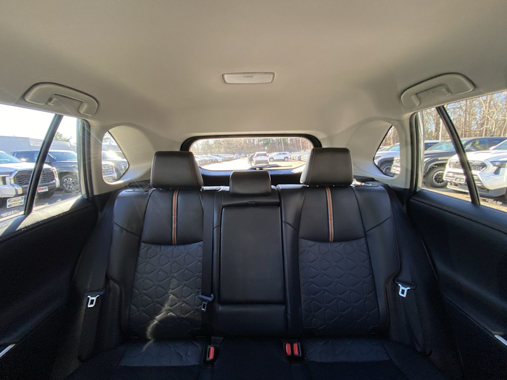 Thumbnail: 2022 Toyota RAV4 - 26