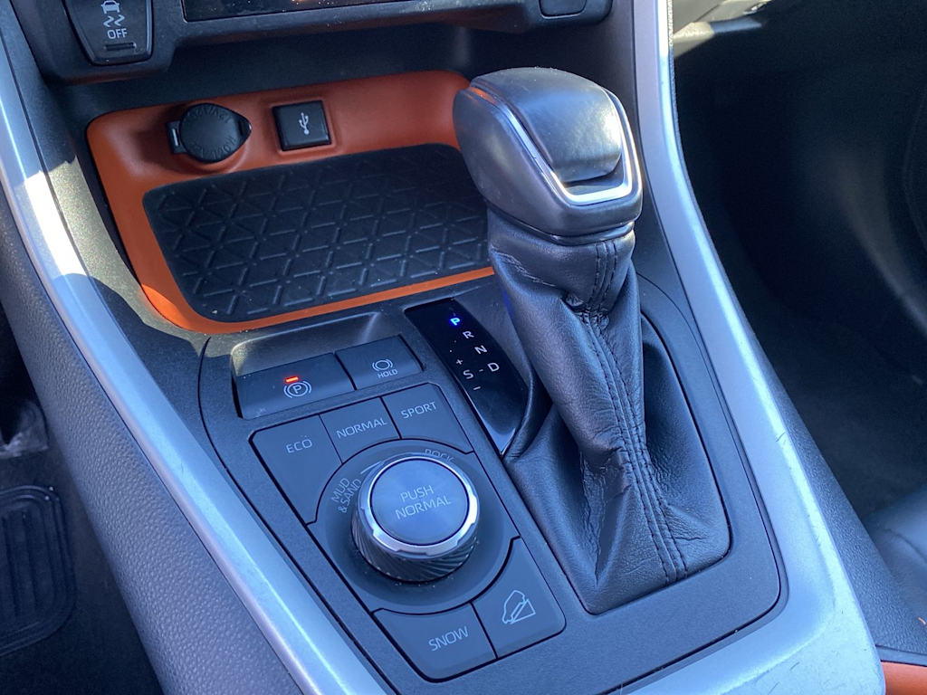 Thumbnail: 2022 Toyota RAV4 - 12