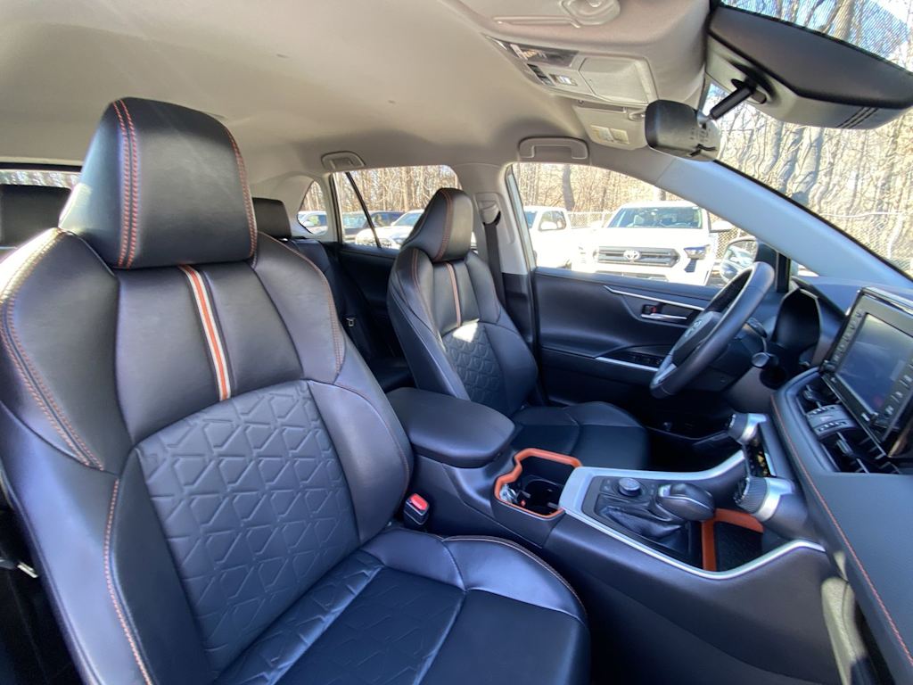 Thumbnail: 2022 Toyota RAV4 - 24