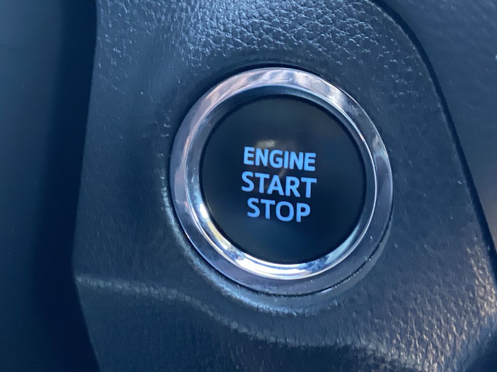 Thumbnail: 2022 Toyota RAV4 - 28