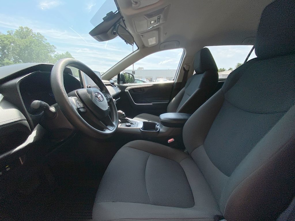 Thumbnail: 2024 Toyota RAV4 - 10