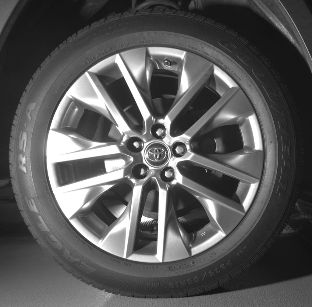 Thumbnail: 2019 Toyota RAV4 - 11