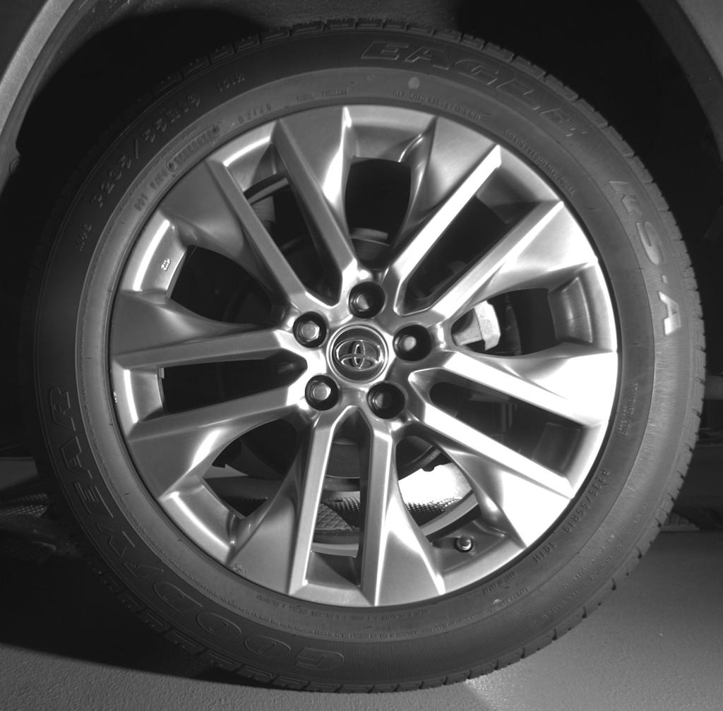 Thumbnail: 2019 Toyota RAV4 - 12