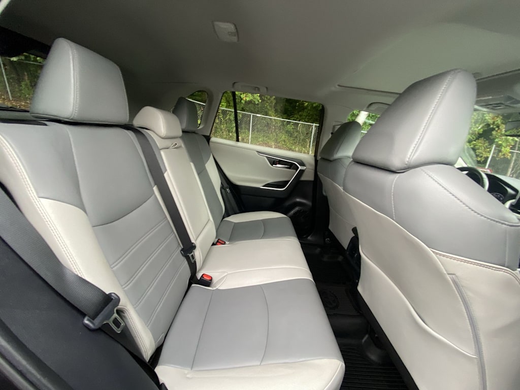 Thumbnail: 2019 Toyota RAV4 - 33