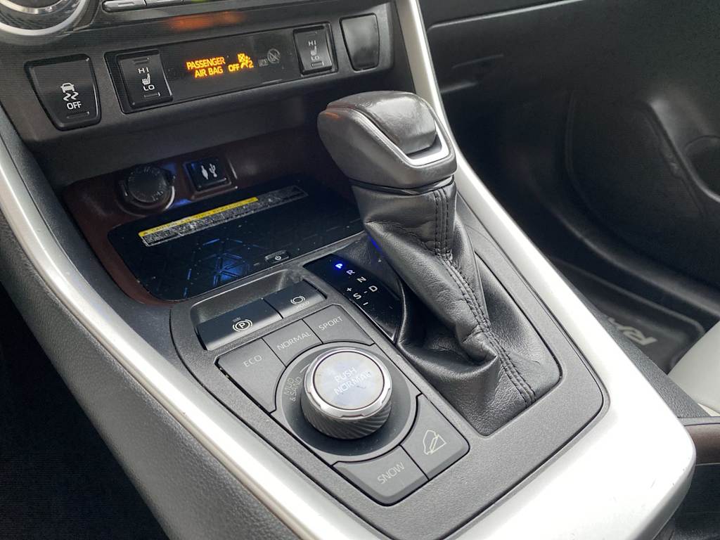 Thumbnail: 2019 Toyota RAV4 - 15