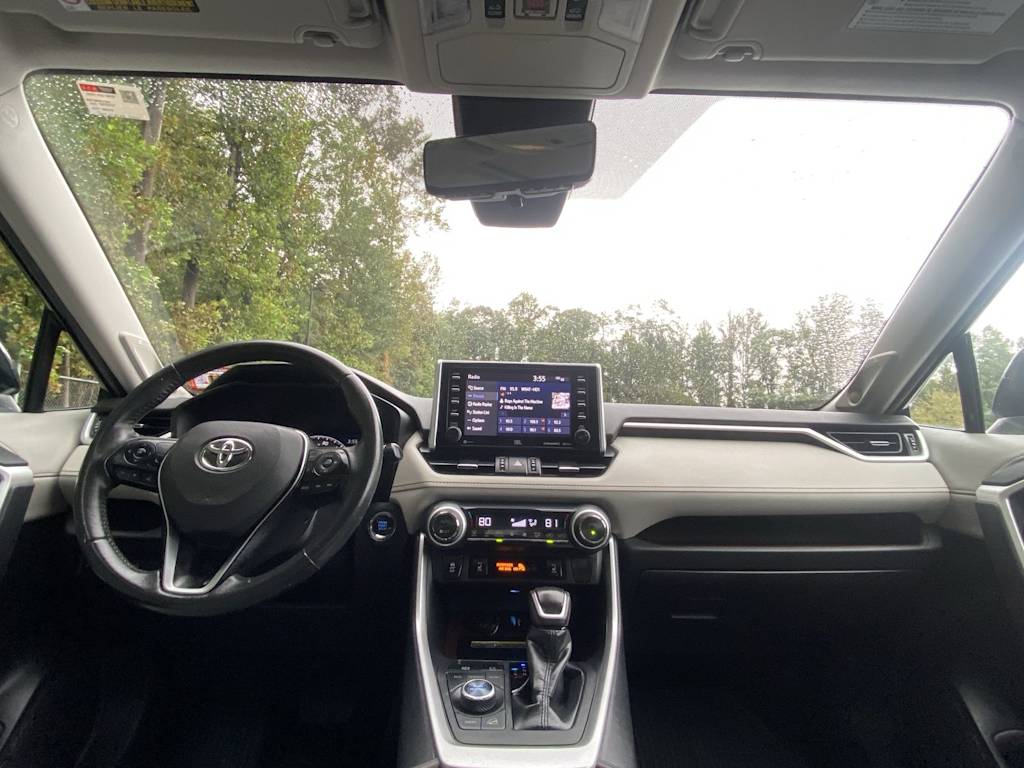 Thumbnail: 2019 Toyota RAV4 - 2