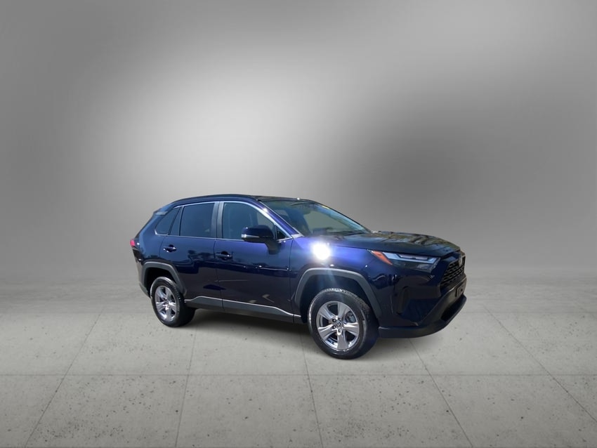 2023 Toyota RAV4 XLE 5