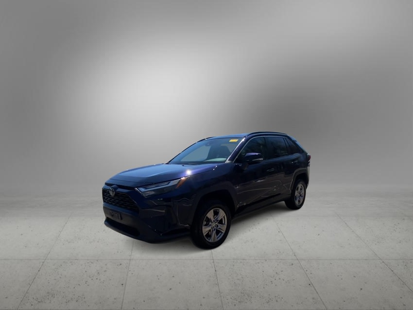 2023 Toyota RAV4 XLE 17